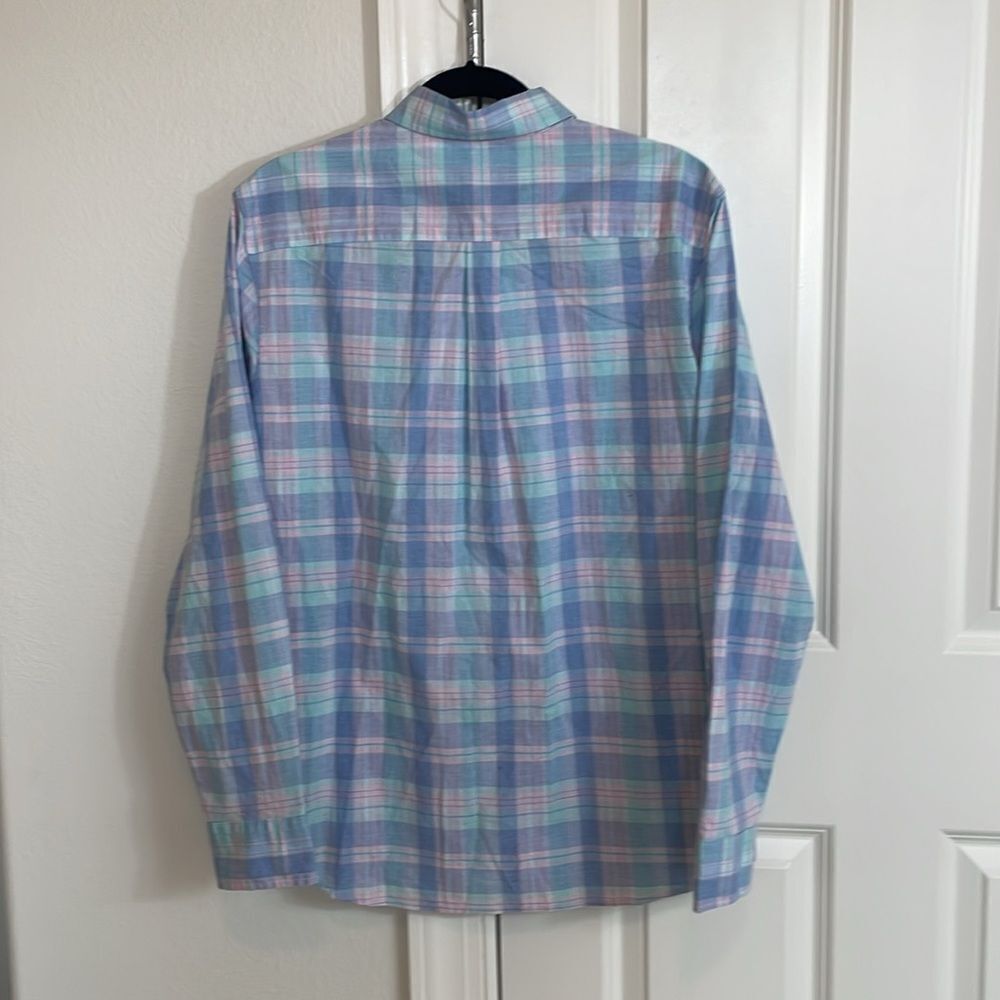 Men’s Classic Vineyard Vines Button Down Shirt - Picture 2 of 3